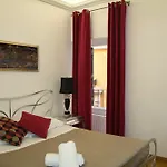 Persia Collection Trevi Πανσιόν