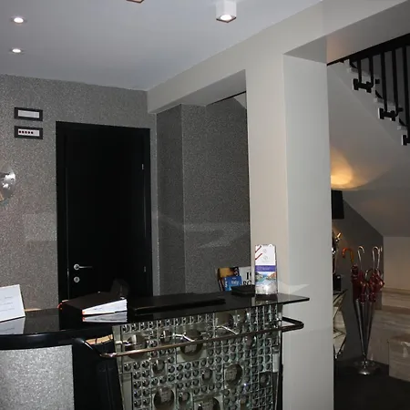 Persia Collection Trevi 4*